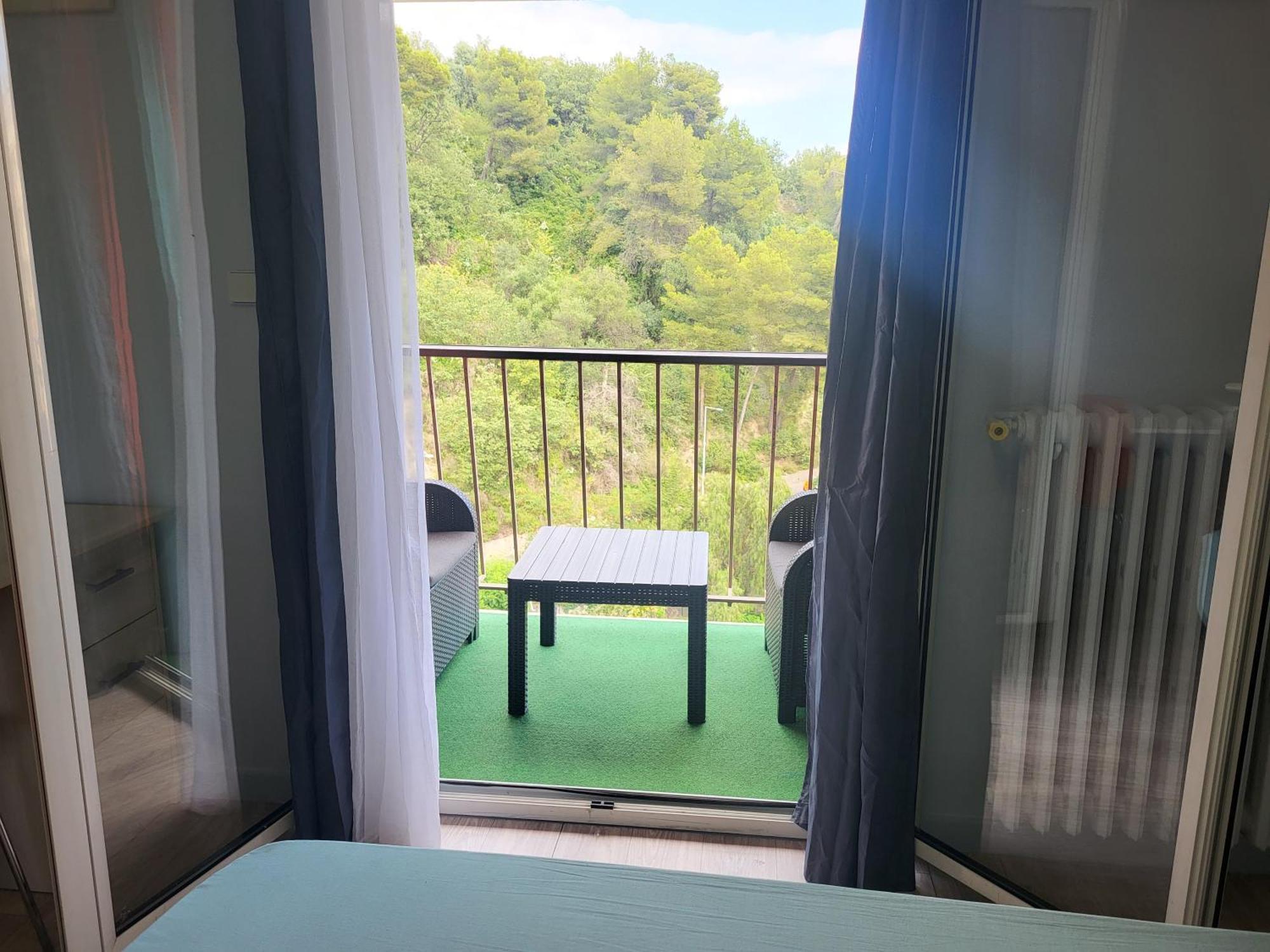 Private Room-2 In Hannana Apartment- 2 Min Walk To Tram 12 Min To Nice Train Station 15 Min To Massena Place Extérieur photo